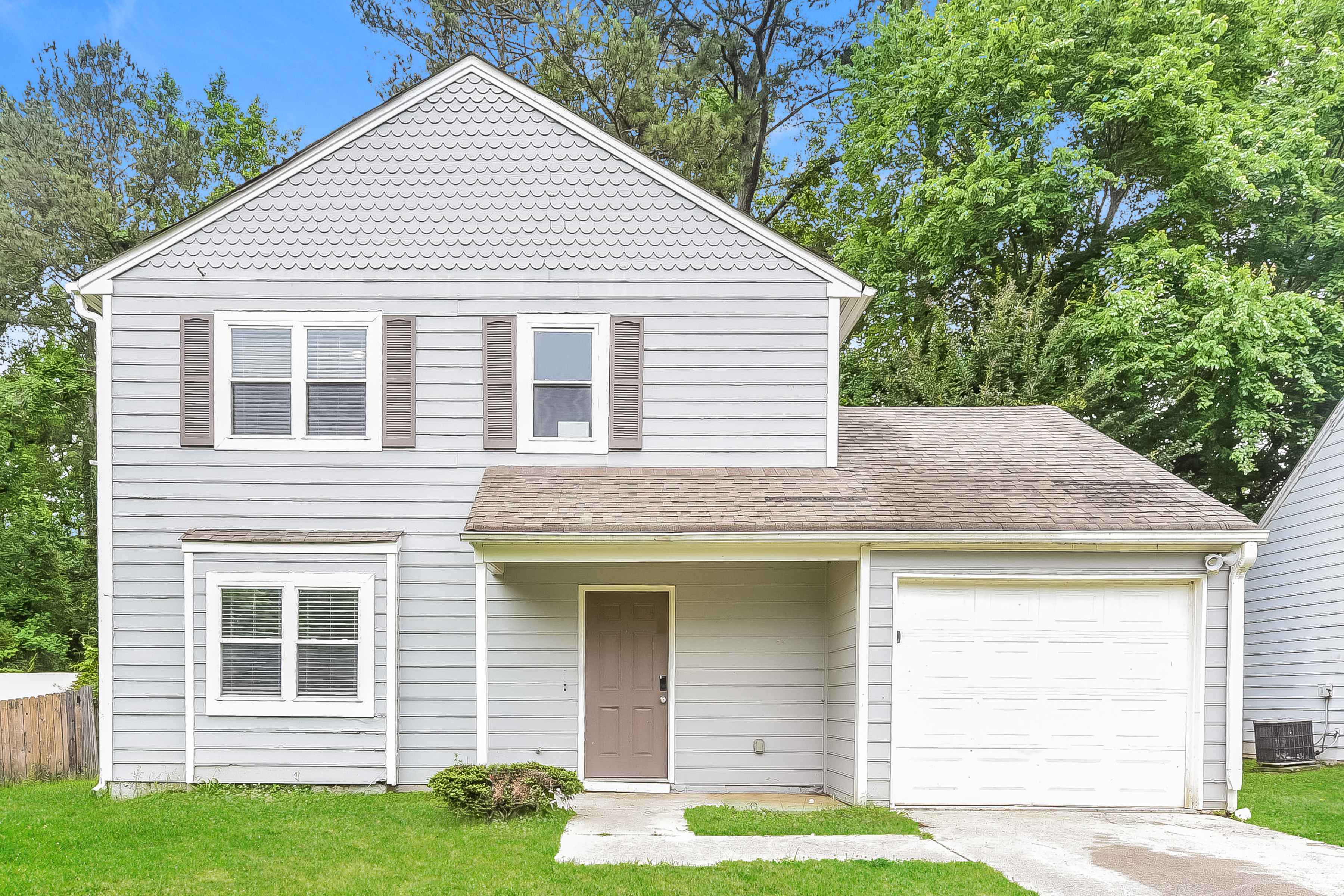 2042 Hilda Burns Pl Lithonia, GA 30058